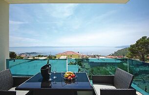 Lux Apartments