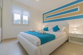 Lux Apartments