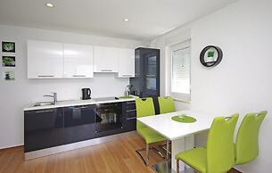 Lux Apartments