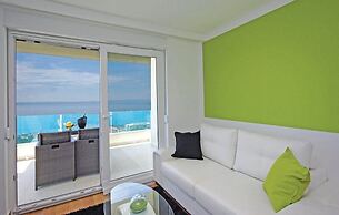 Lux Apartments