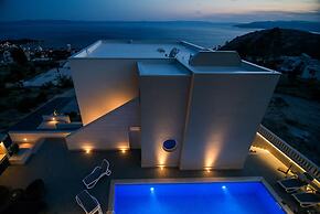 Lux Apartments