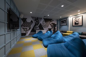 Yugo Explore - Ardcairn House
