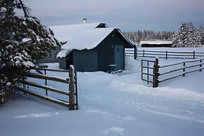 Woodhouse Cottages and Ranch