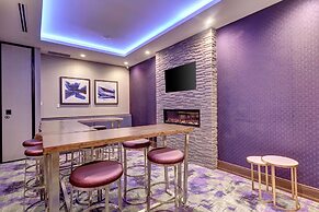 Home2 Suites by Hilton Toronto Brampton