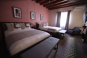 Antigua Trece Hotel Fusión & Spa