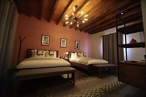 Antigua Trece Hotel Fusión & Spa