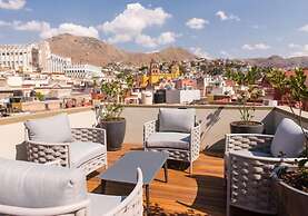 Antigua Trece Hotel Fusión & Spa