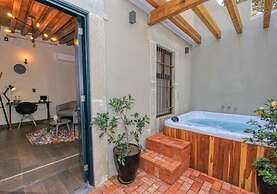 Antigua Trece Hotel Fusión & Spa