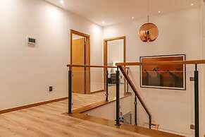 A&M House II Luxury Holidays Home