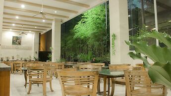 Marilyn Hotel Serpong