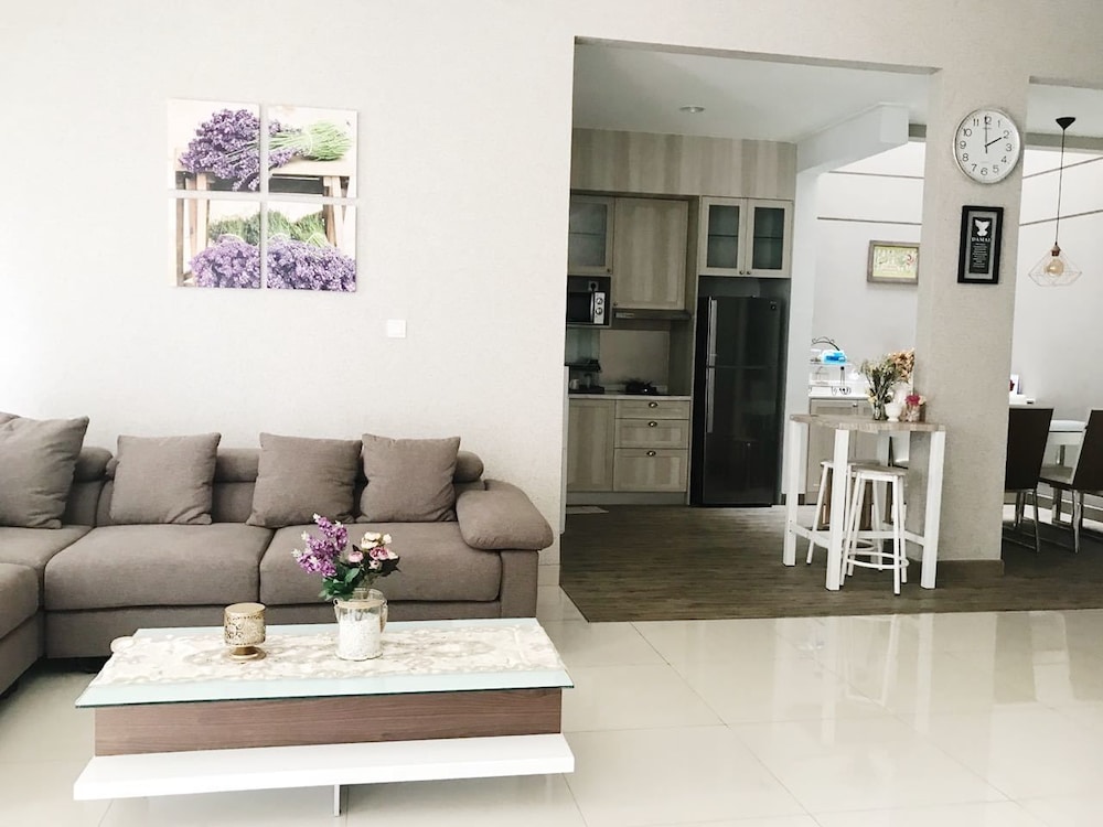 Kelapa Gading House