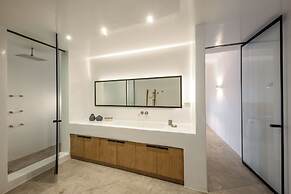 Melidonia Suites