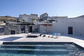 Melidonia Suites