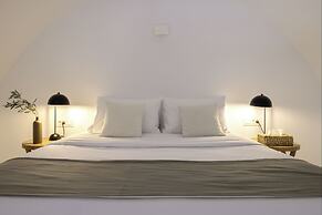 Melidonia Suites
