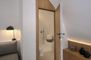 Melidonia Suites