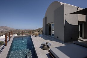 Melidonia Suites