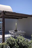 Melidonia Suites