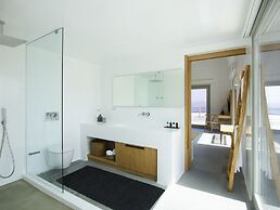 Melidonia Suites