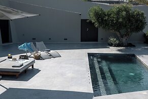 Melidonia Suites