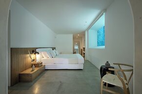 Melidonia Suites