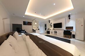 Hotel Encore