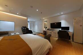 Hotel Encore