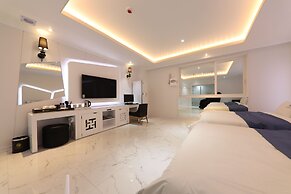 Hotel Encore