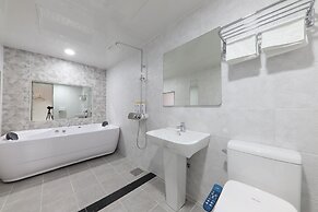 Hotel Encore