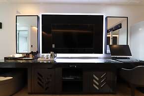 Hotel Encore