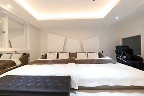 Hotel Encore