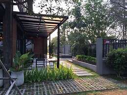 Canvas Family Home