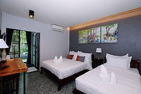 Canvas Family Home