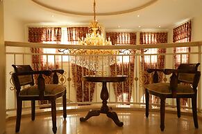 Glory's house