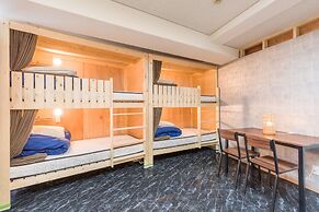 The Gemini Inn - Hostel