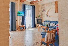 Ta Danjela Villa Sleeps 8 With Pool
