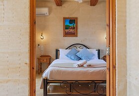 Ta Danjela Villa Sleeps 8 With Pool
