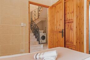 Ta Danjela Villa Sleeps 8 With Pool