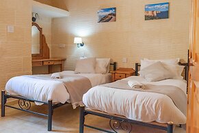 Ta Danjela Villa Sleeps 8 With Pool
