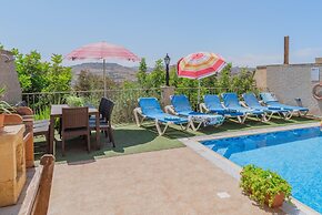 Ta Danjela Villa Sleeps 8 With Pool