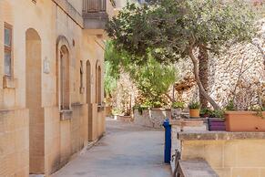Ta Danjela Villa Sleeps 8 With Pool