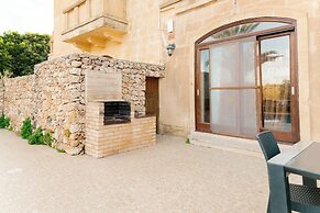 Villa Savona Sleeps 7 With Private Pool
