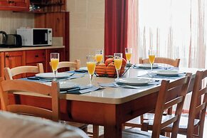 Villa Savona Sleeps 7 With Private Pool