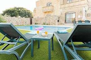 Villa Savona Sleeps 7 With Private Pool