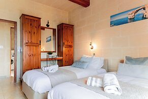 Villa Savona Sleeps 7 With Private Pool