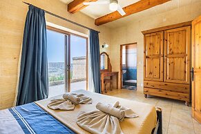 Villa Ta Debora Sleeps 7 With Pool