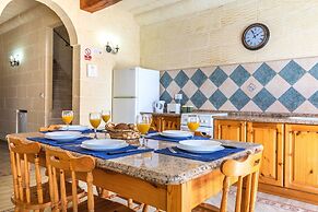 Villa Ta Debora Sleeps 7 With Pool