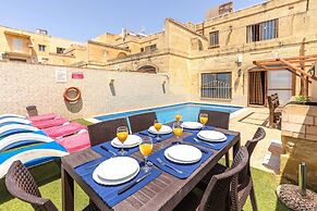 Villa Ta Debora Sleeps 7 With Pool