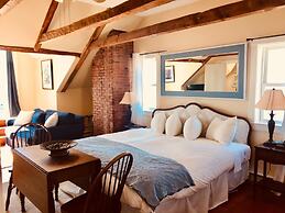 Treadwell Inn
