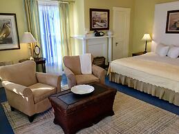 Treadwell Inn