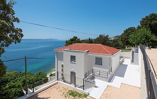 Apartments Mladen